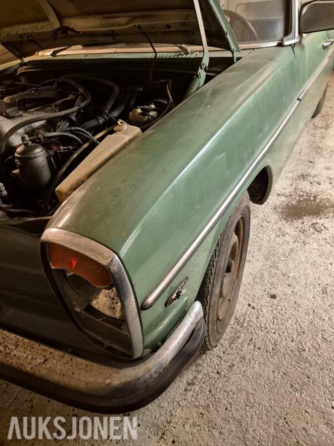 1975 Mercedes-Benz 230, 230 Diesel Ambulanse, Ukjent KM. Lokasjon Råde Østfold